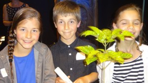 Children from Peninsula School who accepted Larry Gibson's Rata Award